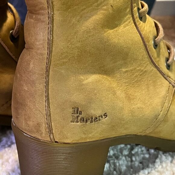 🎉HP🎉 EUC Rare Vintage Dr. Martens Boots - Picture 6 of 16